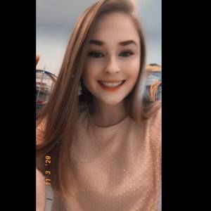 Meet your Posher, Anna